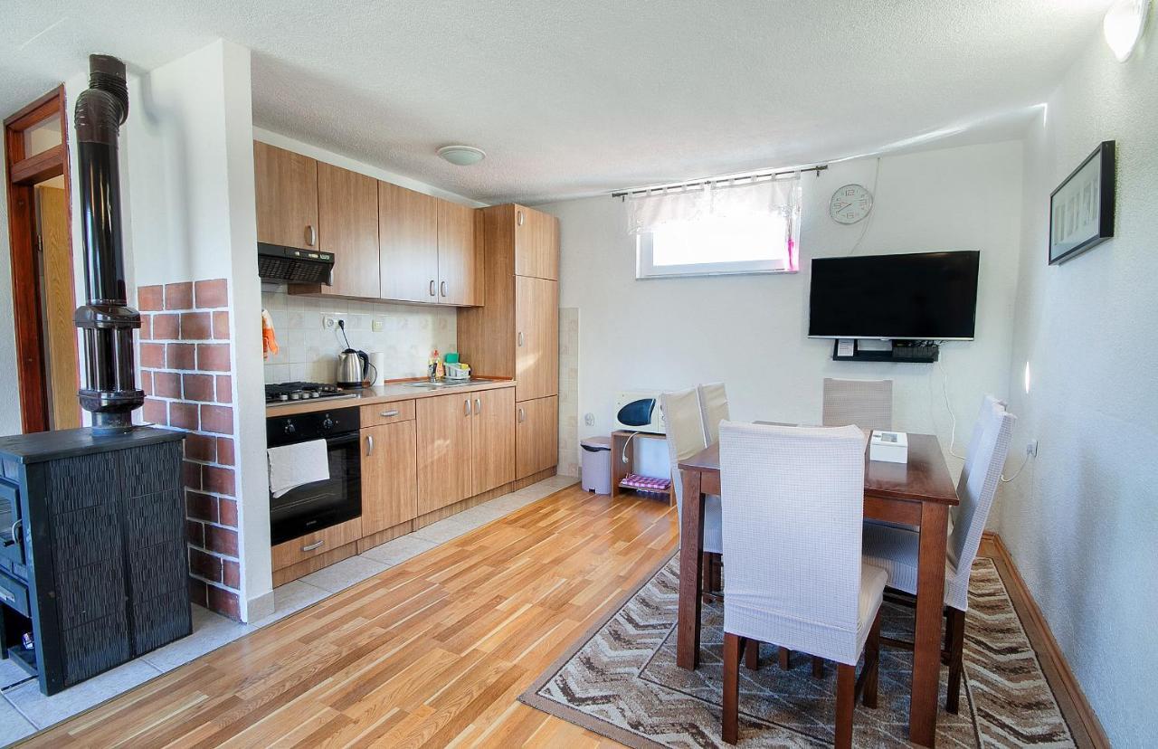Apartment Ilija Раковица Екстериор снимка